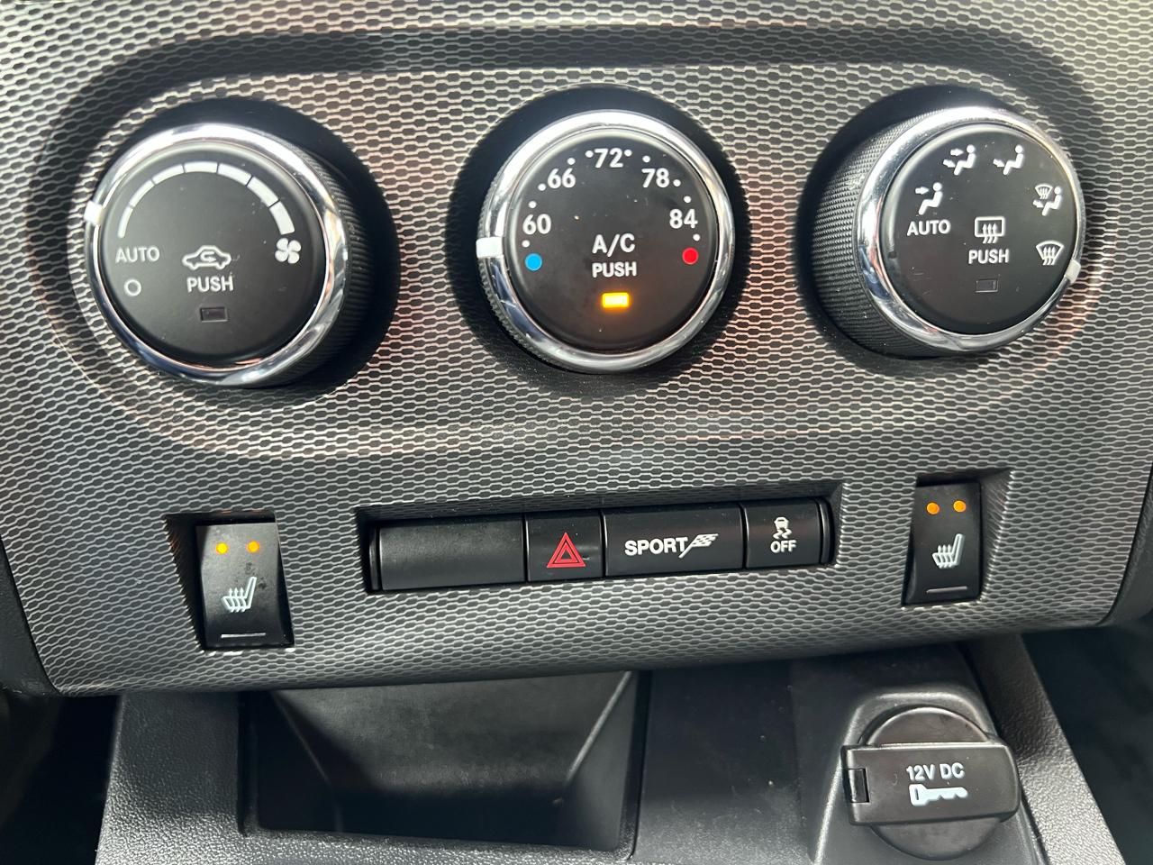 Dodge Challenger R/T 2012