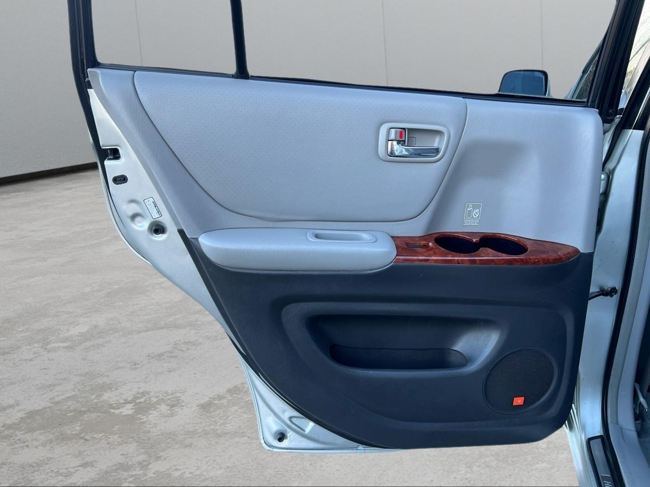 Toyota Highlander Hybrid Limited 4WD 2006