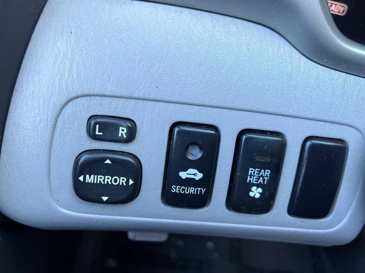 Toyota Highlander Hybrid Limited 4WD 2006