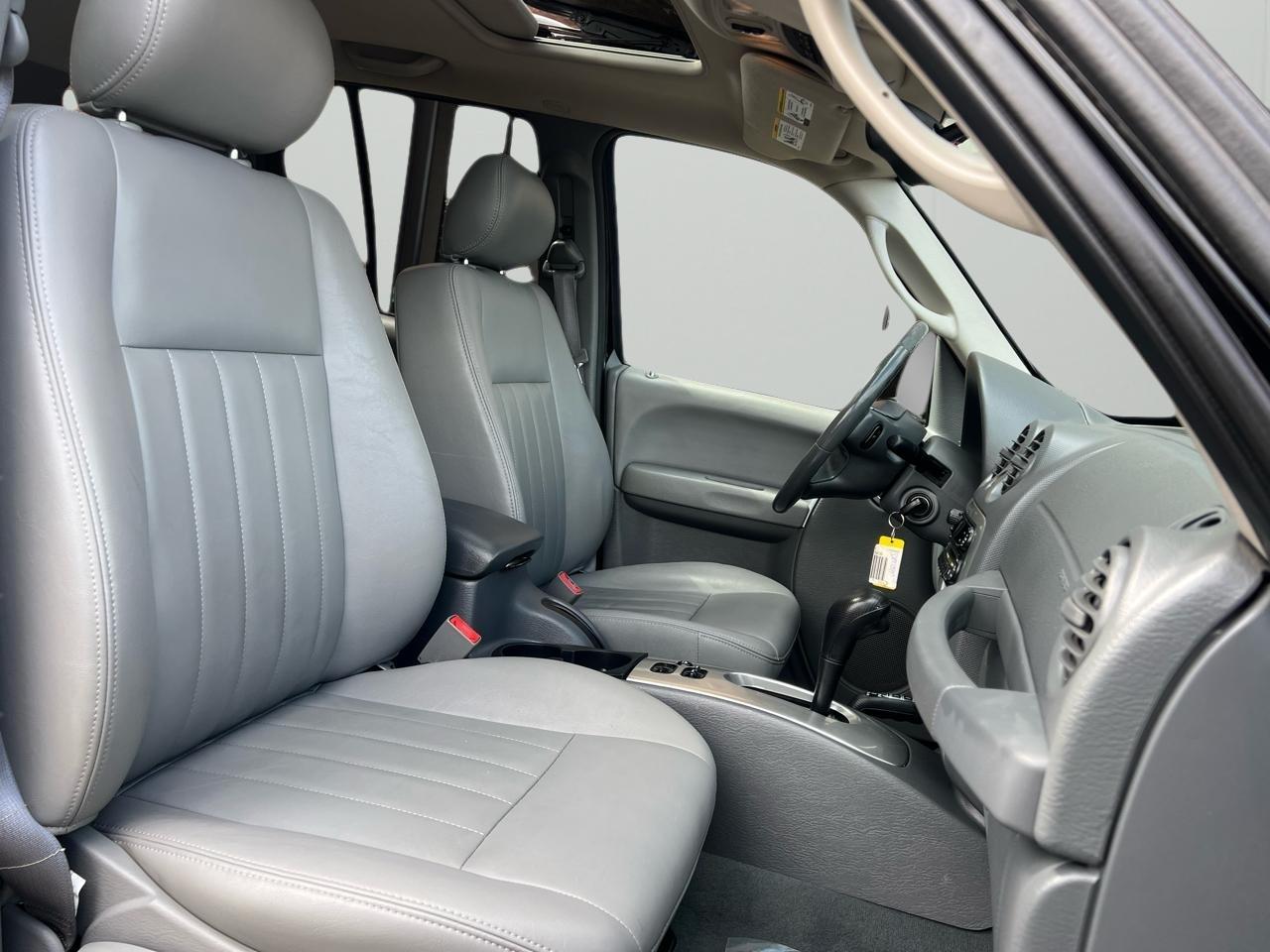 Jeep Liberty Limited 4WD 2005