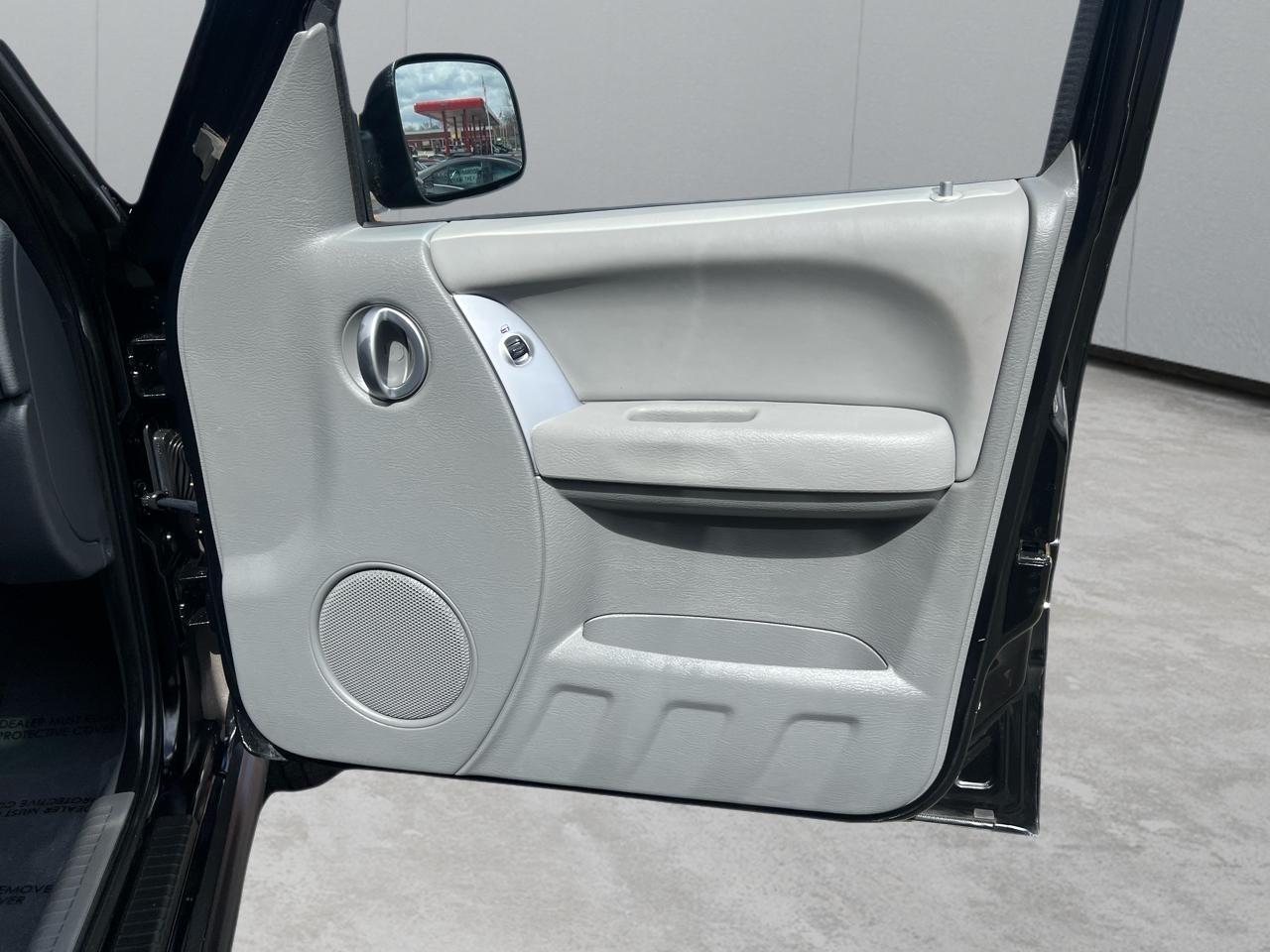 Jeep Liberty Limited 4WD 2005