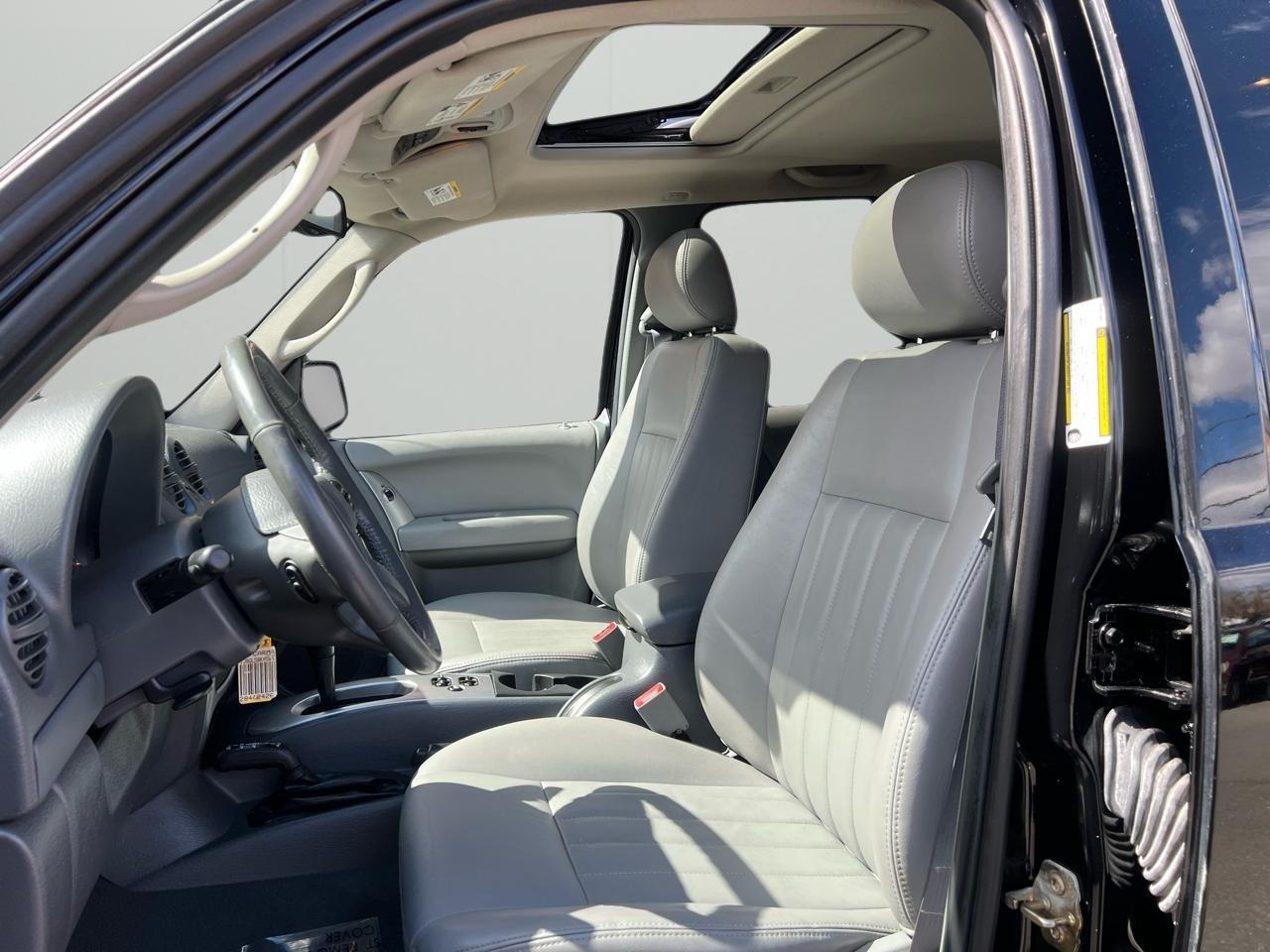 Jeep Liberty Limited 4WD 2005