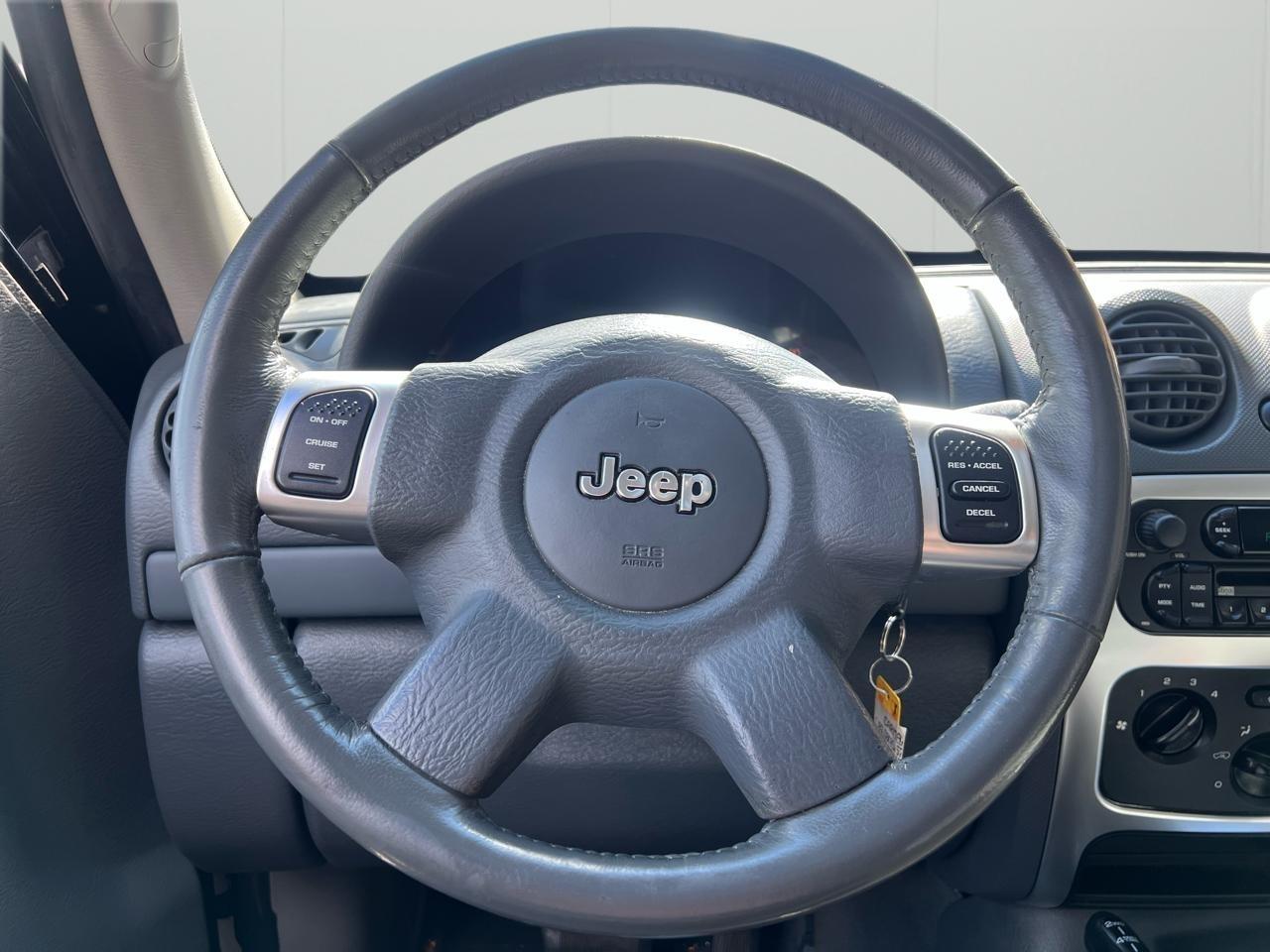 Jeep Liberty Limited 4WD 2005