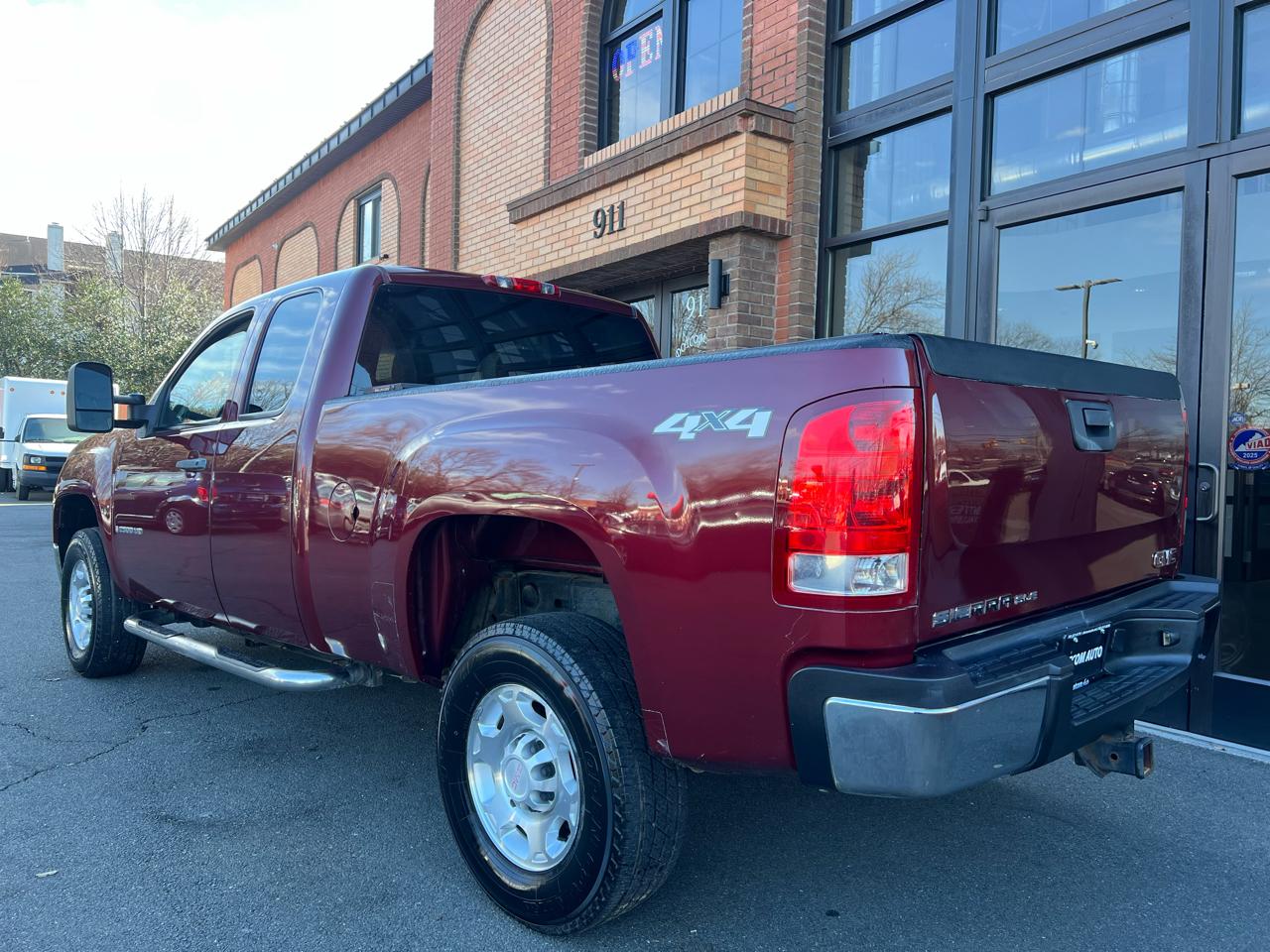 GMC Sierra 2500HD SLE Ext. Cab Long Box 4WD 2009