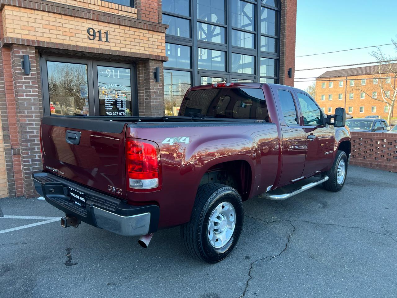 GMC Sierra 2500HD SLE Ext. Cab Long Box 4WD 2009