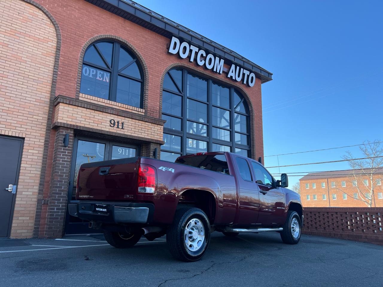 GMC Sierra 2500HD SLE Ext. Cab Long Box 4WD 2009