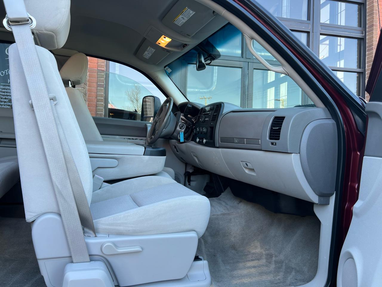 GMC Sierra 2500HD SLE Ext. Cab Long Box 4WD 2009