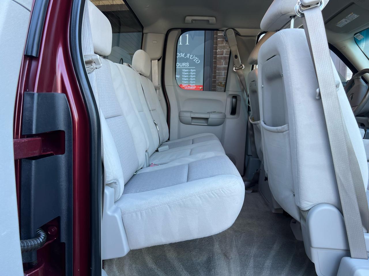 GMC Sierra 2500HD SLE Ext. Cab Long Box 4WD 2009