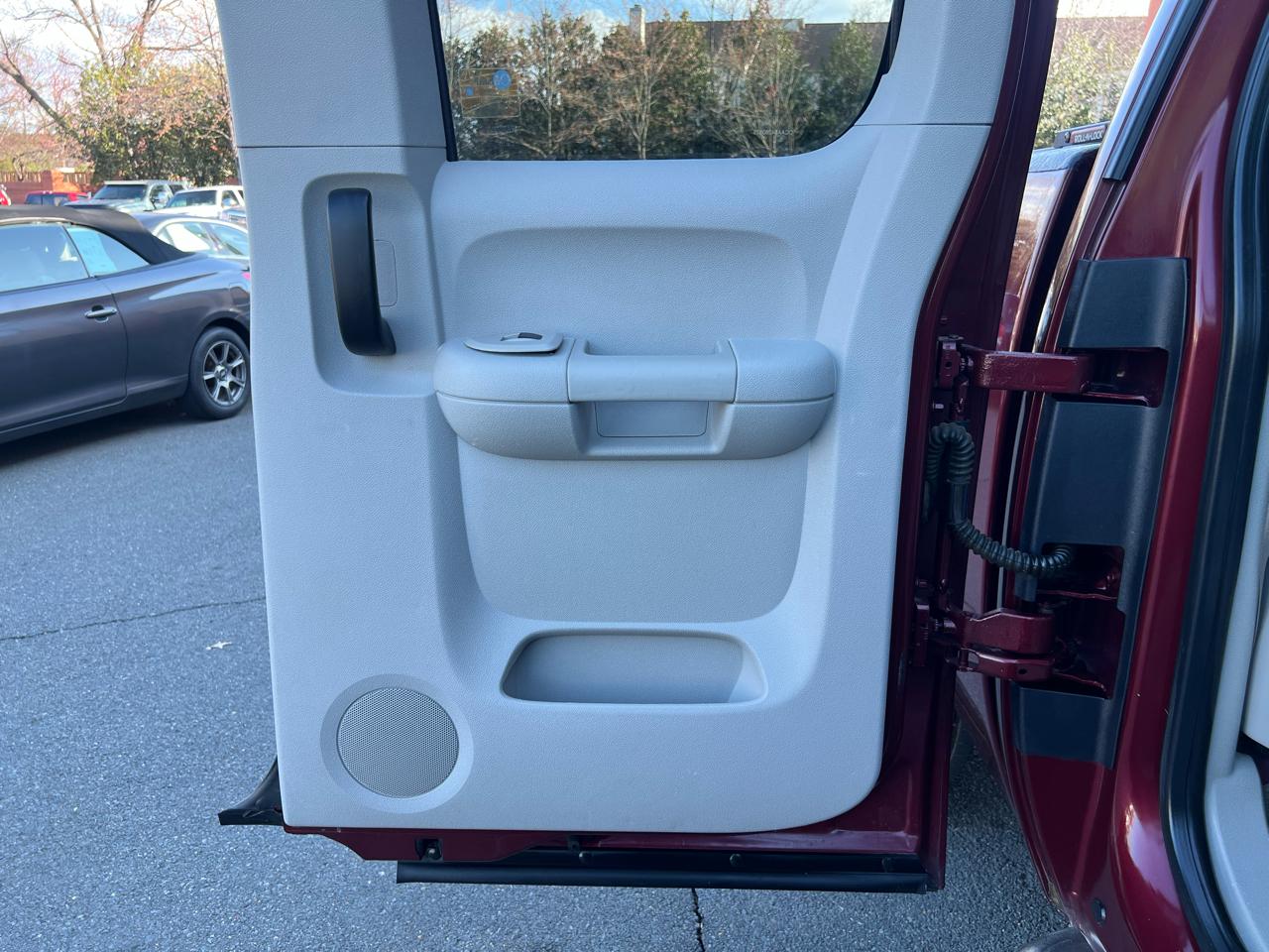 GMC Sierra 2500HD SLE Ext. Cab Long Box 4WD 2009