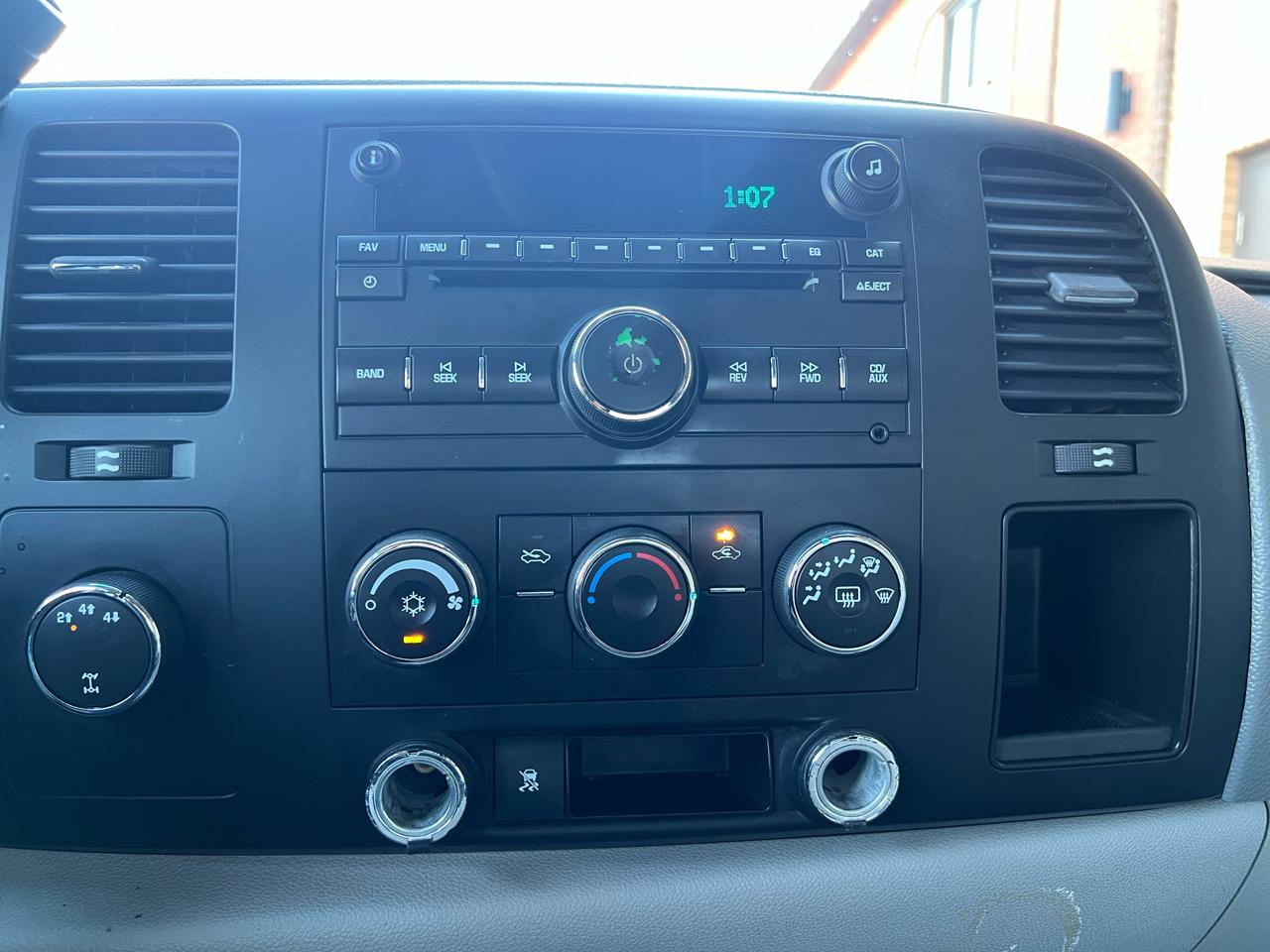 GMC Sierra 2500HD SLE Ext. Cab Long Box 4WD 2009