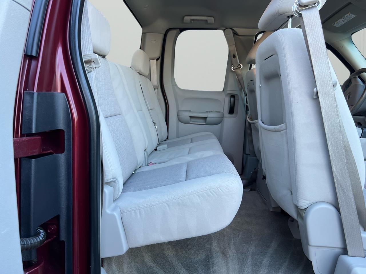 GMC Sierra 2500HD SLE Ext. Cab Long Box 4WD 2009