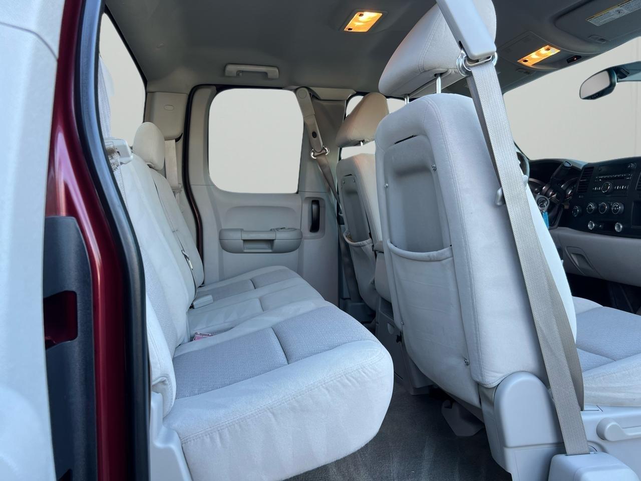 GMC Sierra 2500HD SLE Ext. Cab Long Box 4WD 2009