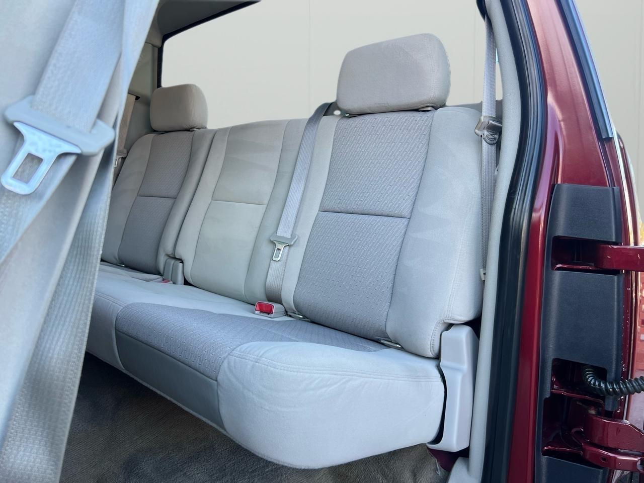 GMC Sierra 2500HD SLE Ext. Cab Long Box 4WD 2009