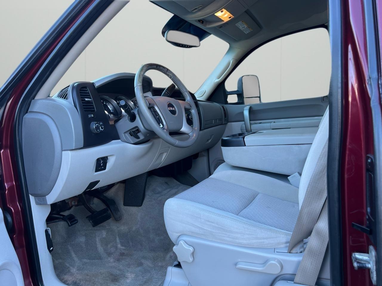 GMC Sierra 2500HD SLE Ext. Cab Long Box 4WD 2009