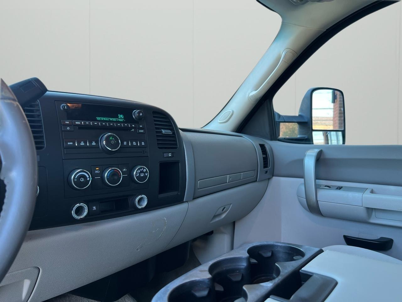 GMC Sierra 2500HD SLE Ext. Cab Long Box 4WD 2009