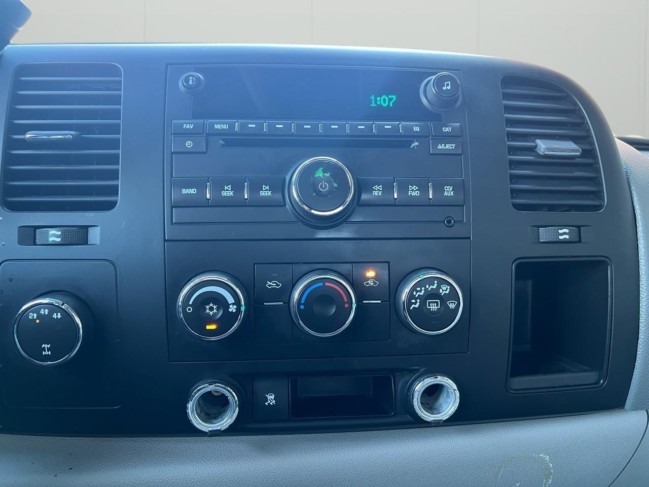 GMC Sierra 2500HD SLE Ext. Cab Long Box 4WD 2009