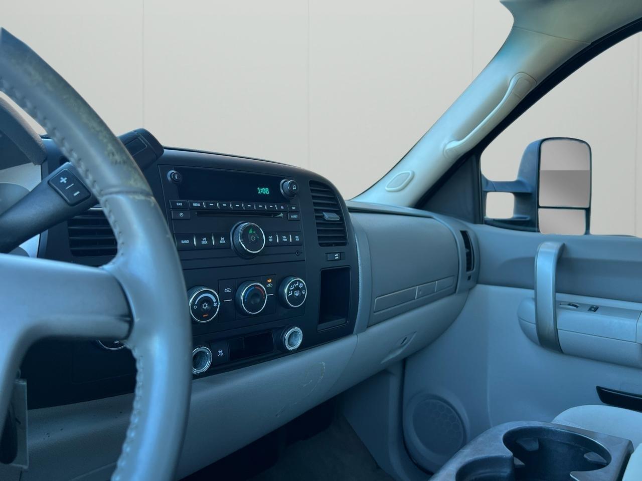 GMC Sierra 2500HD SLE Ext. Cab Long Box 4WD 2009