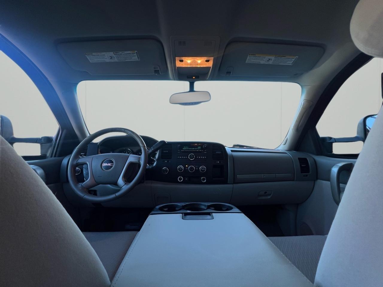 GMC Sierra 2500HD SLE Ext. Cab Long Box 4WD 2009