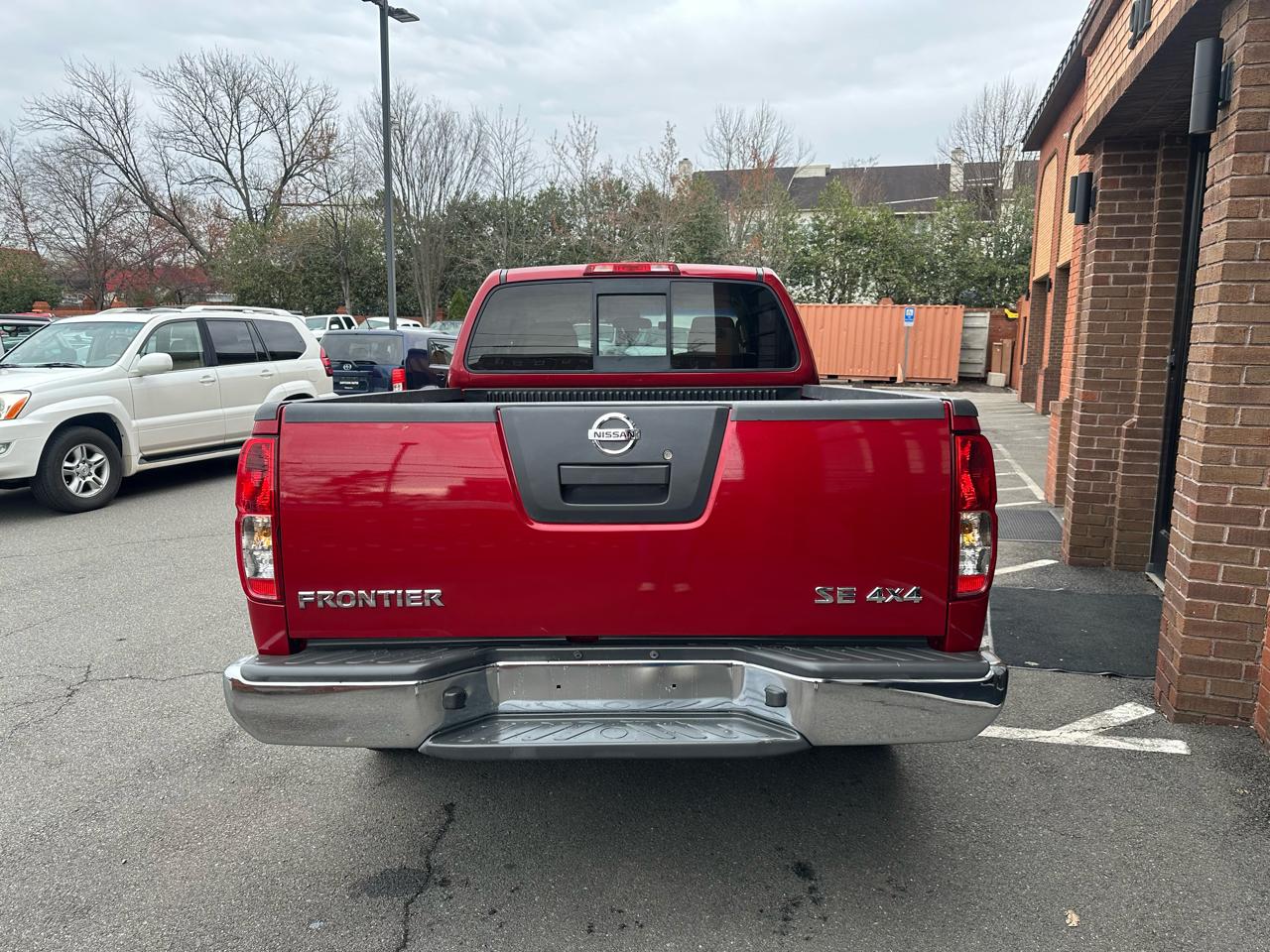 Nissan Frontier LE King Cab 4WD 2009