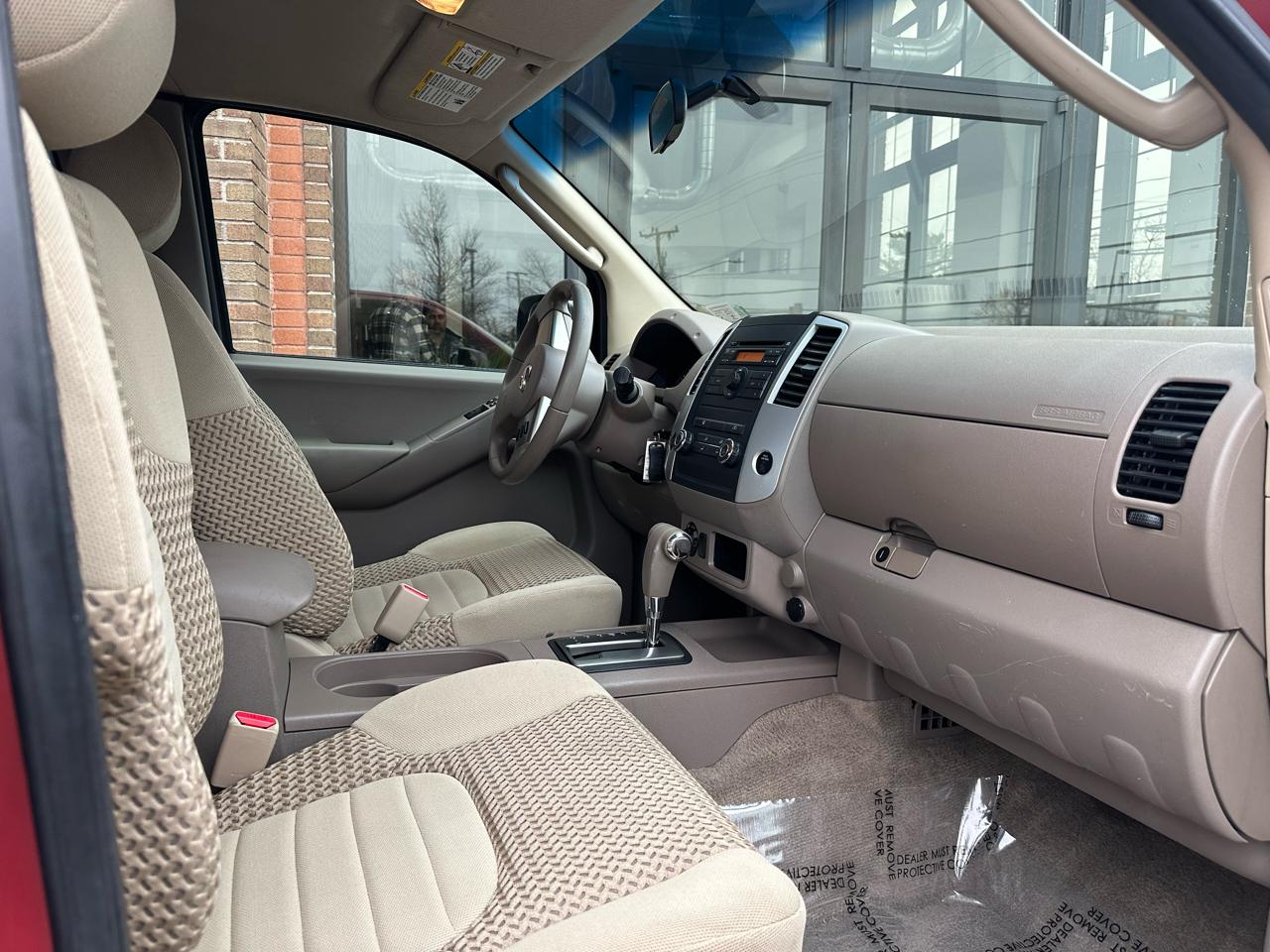 Nissan Frontier LE King Cab 4WD 2009