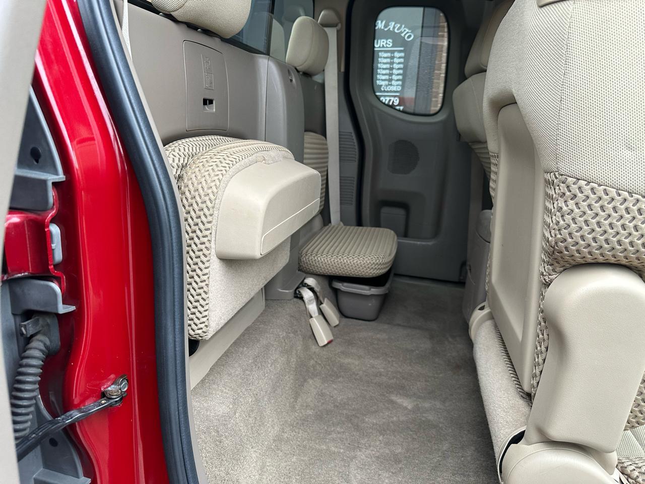 Nissan Frontier LE King Cab 4WD 2009