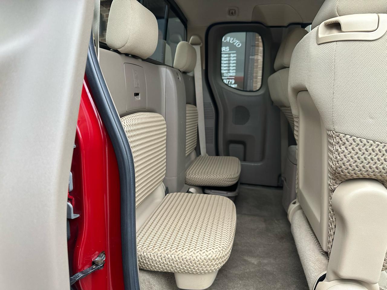 Nissan Frontier LE King Cab 4WD 2009