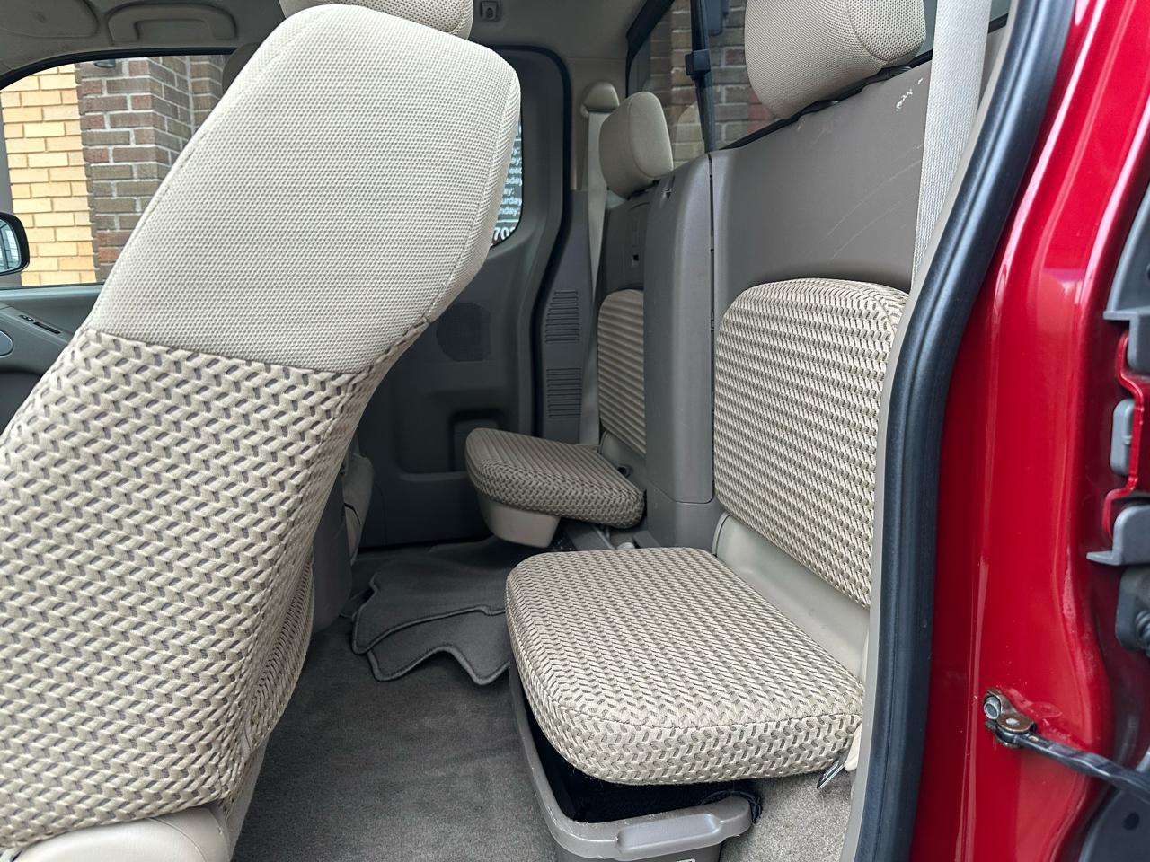 Nissan Frontier LE King Cab 4WD 2009