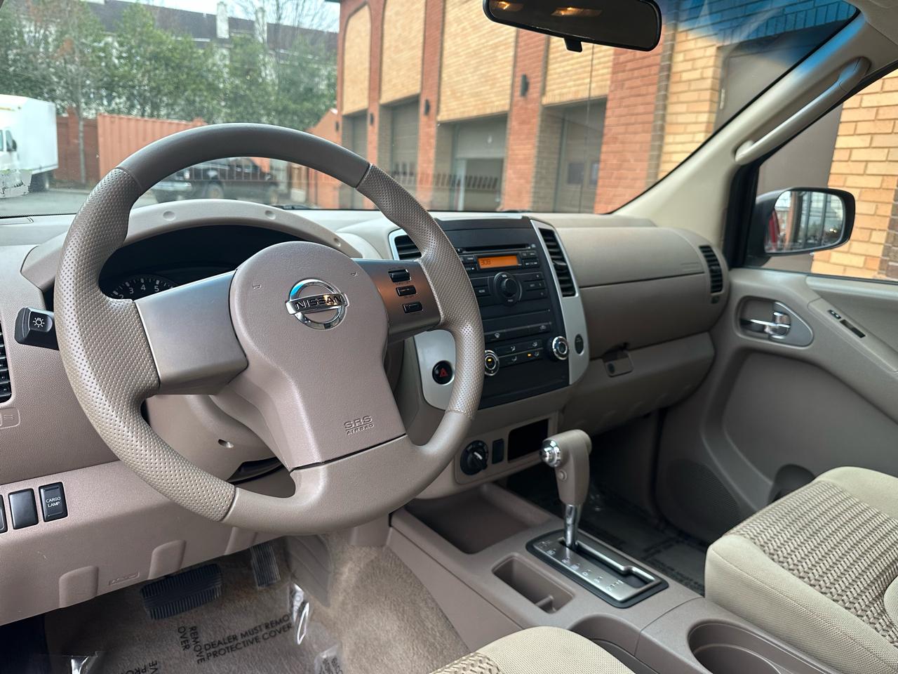 Nissan Frontier LE King Cab 4WD 2009