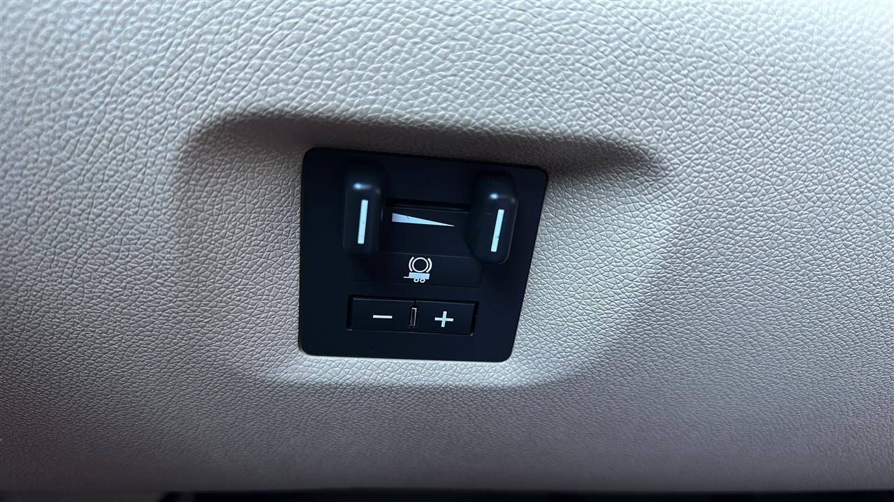 GMC Sierra 2500HD SLT Crew Cab 4WD 2010