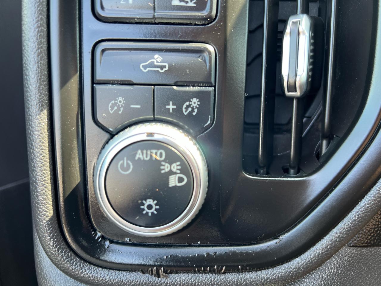 GMC Sierra 1500 Base Long Box 4WD 2020