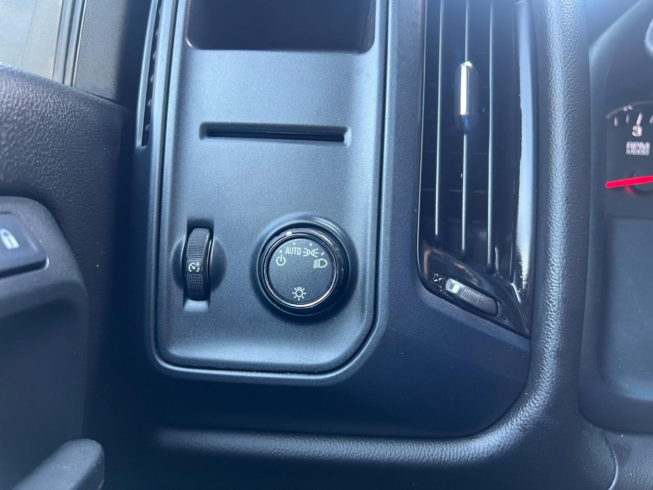 Chevrolet Silverado 1500 Work Truck Short Box 4WD 2016