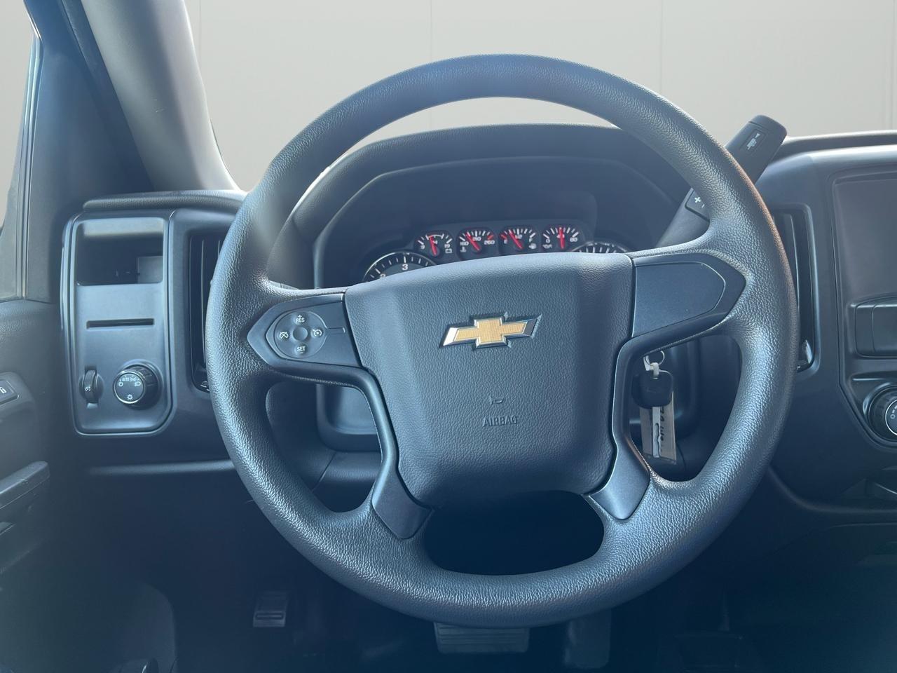 Chevrolet Silverado 1500 Work Truck Short Box 4WD 2016