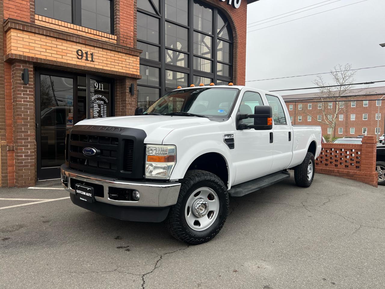 2008 Ford F-350 SD XLT Crew Cab Long Bed 4WD