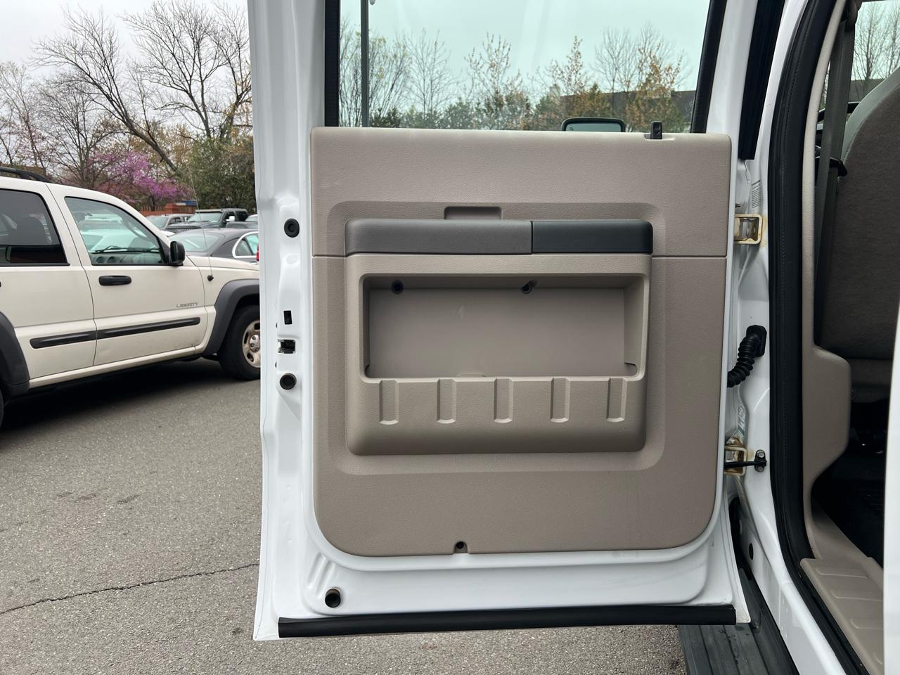 Ford F-350 SD XLT Crew Cab Long Bed 4WD 2008