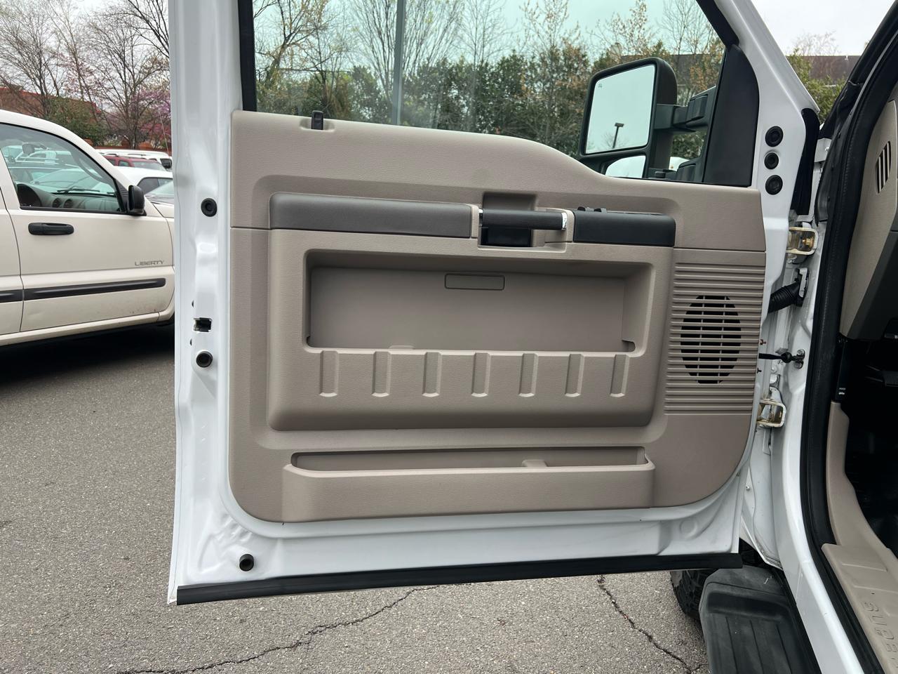 Ford F-350 SD XLT Crew Cab Long Bed 4WD 2008