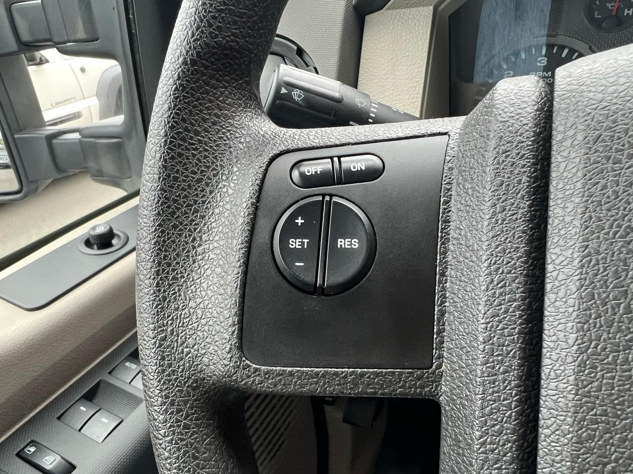 Ford F-350 SD XLT Crew Cab Long Bed 4WD 2008