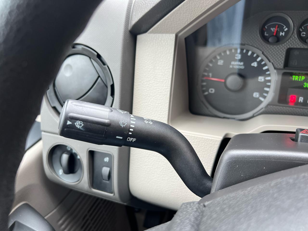 Ford F-350 SD XLT Crew Cab Long Bed 4WD 2008