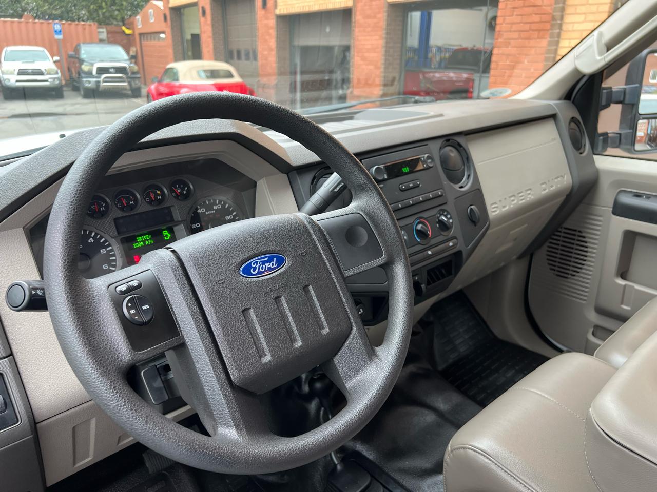 Ford F-350 SD XLT Crew Cab Long Bed 4WD 2008