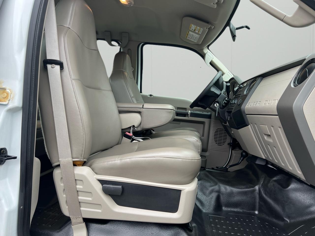 Ford F-350 SD XLT Crew Cab Long Bed 4WD 2008