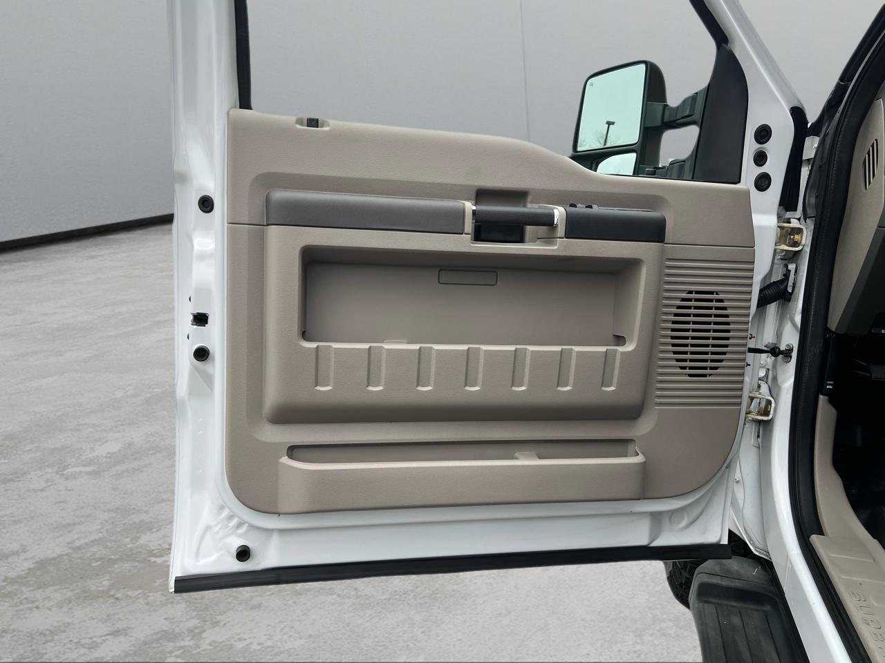 Ford F-350 SD XLT Crew Cab Long Bed 4WD 2008