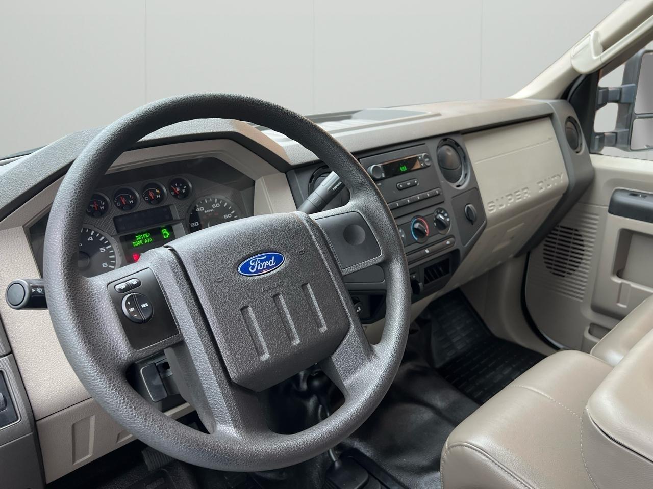 Ford F-350 SD XLT Crew Cab Long Bed 4WD 2008