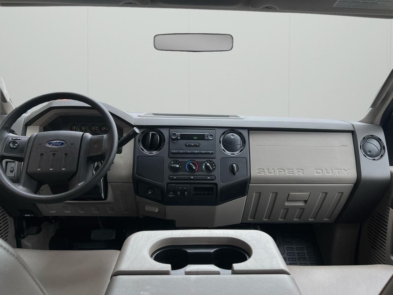 Ford F-350 SD XLT Crew Cab Long Bed 4WD 2008
