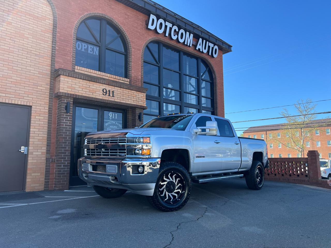 Chevrolet Silverado 2500HD LTZ Crew Cab Long Box 4WD 2015