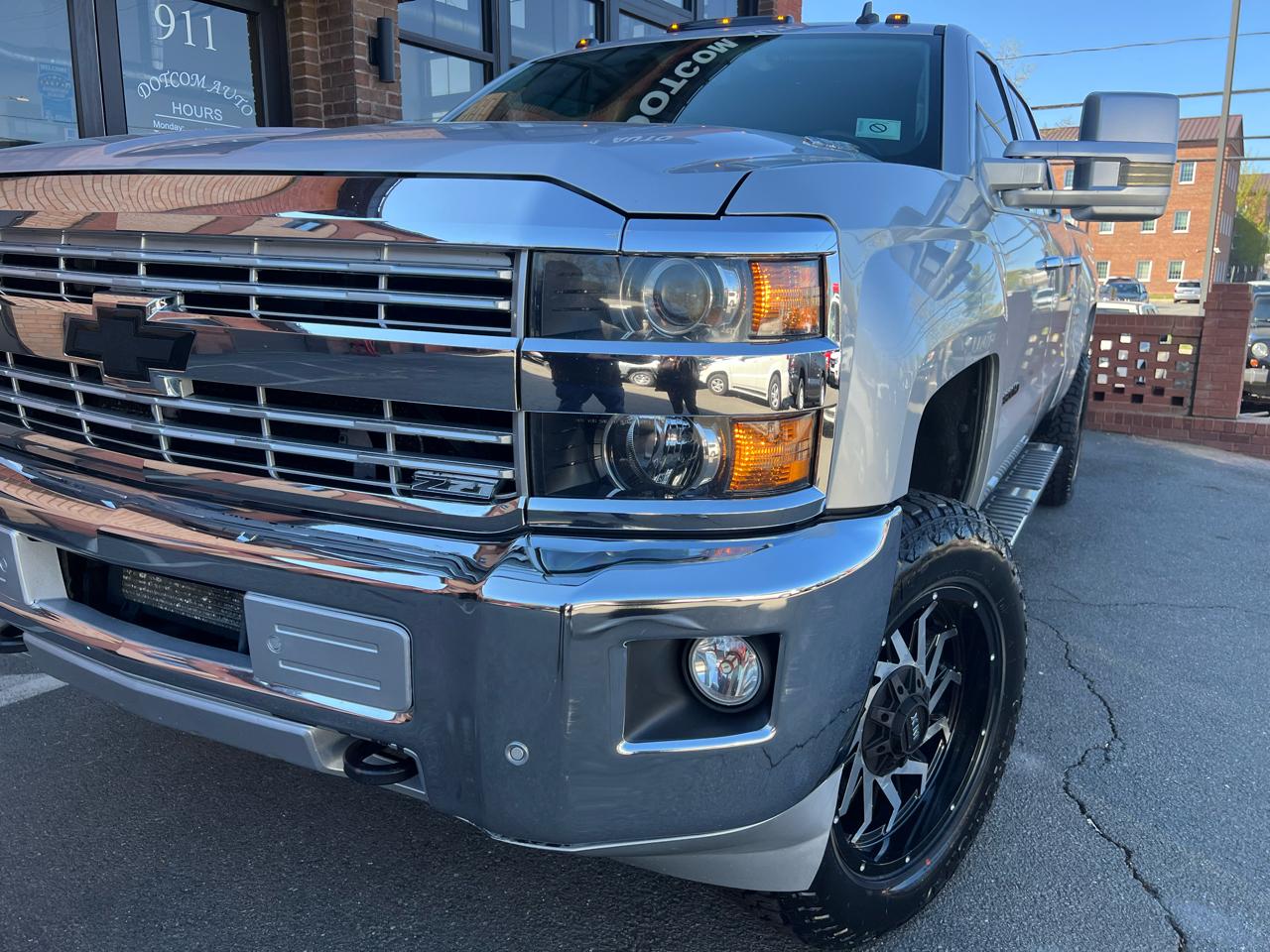 Chevrolet Silverado 2500HD LTZ Crew Cab Long Box 4WD 2015
