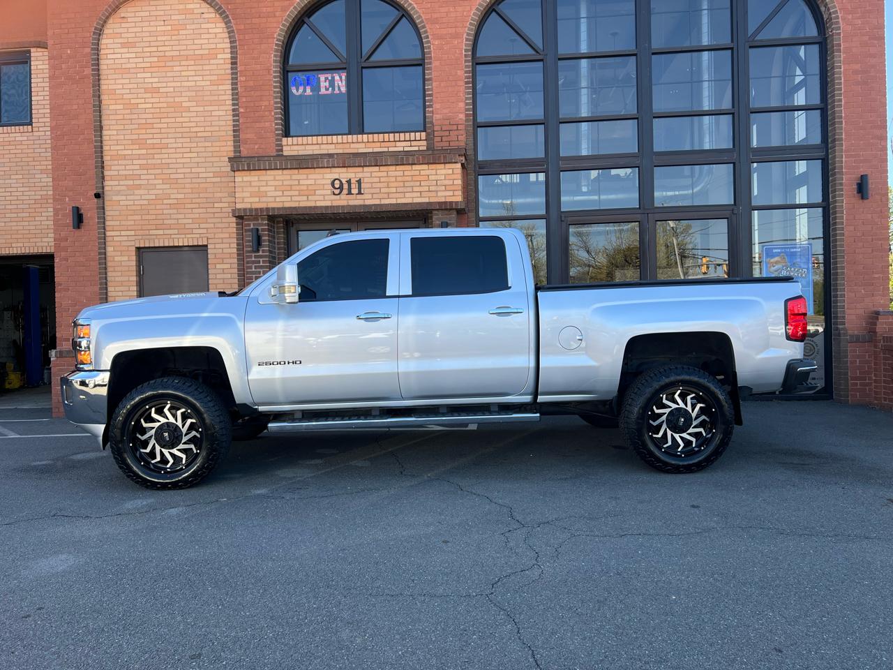 Chevrolet Silverado 2500HD LTZ Crew Cab Long Box 4WD 2015
