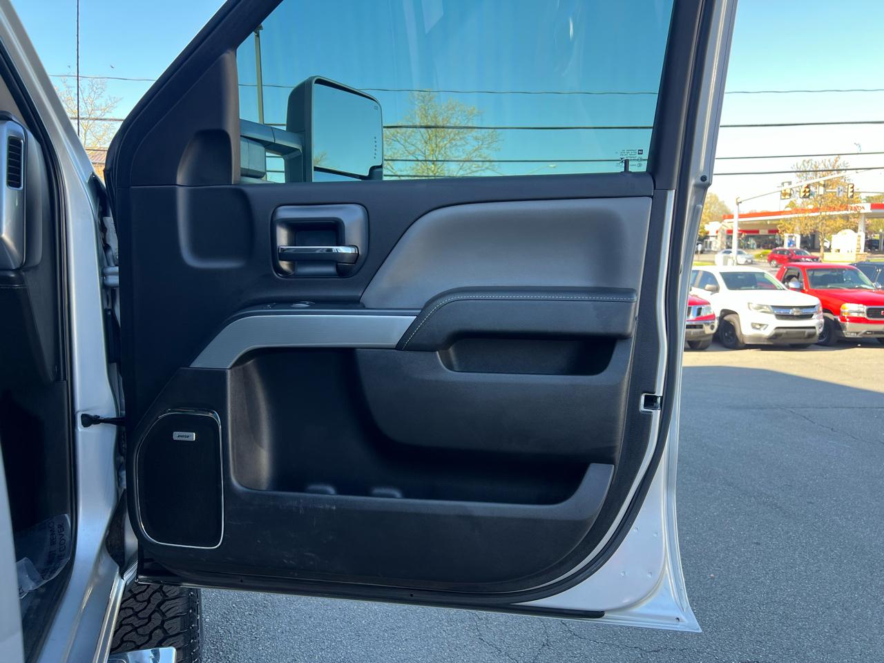 Chevrolet Silverado 2500HD LTZ Crew Cab Long Box 4WD 2015