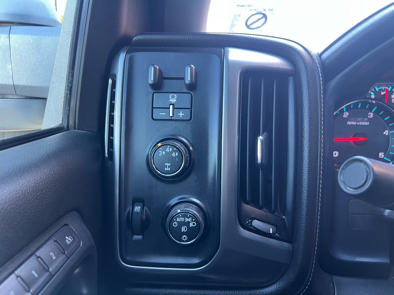 Chevrolet Silverado 2500HD LTZ Crew Cab Long Box 4WD 2015