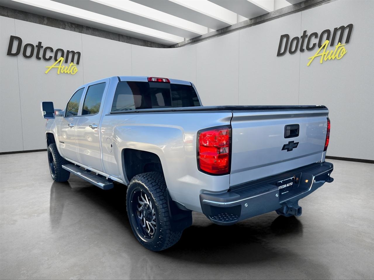 Chevrolet Silverado 2500HD LTZ Crew Cab Long Box 4WD 2015