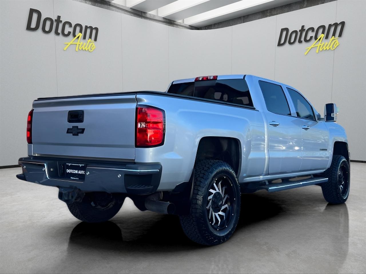 Chevrolet Silverado 2500HD LTZ Crew Cab Long Box 4WD 2015