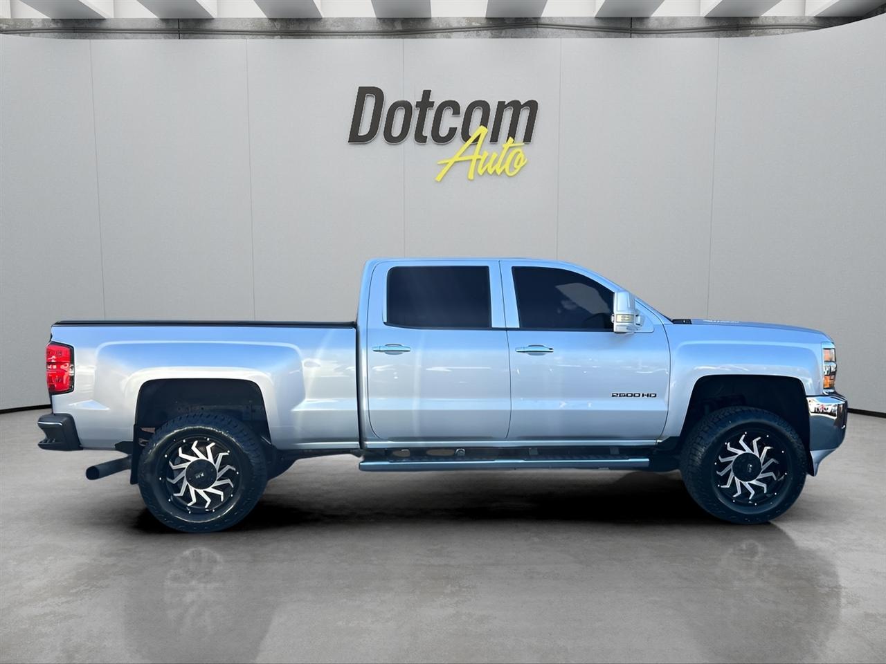 Chevrolet Silverado 2500HD LTZ Crew Cab Long Box 4WD 2015
